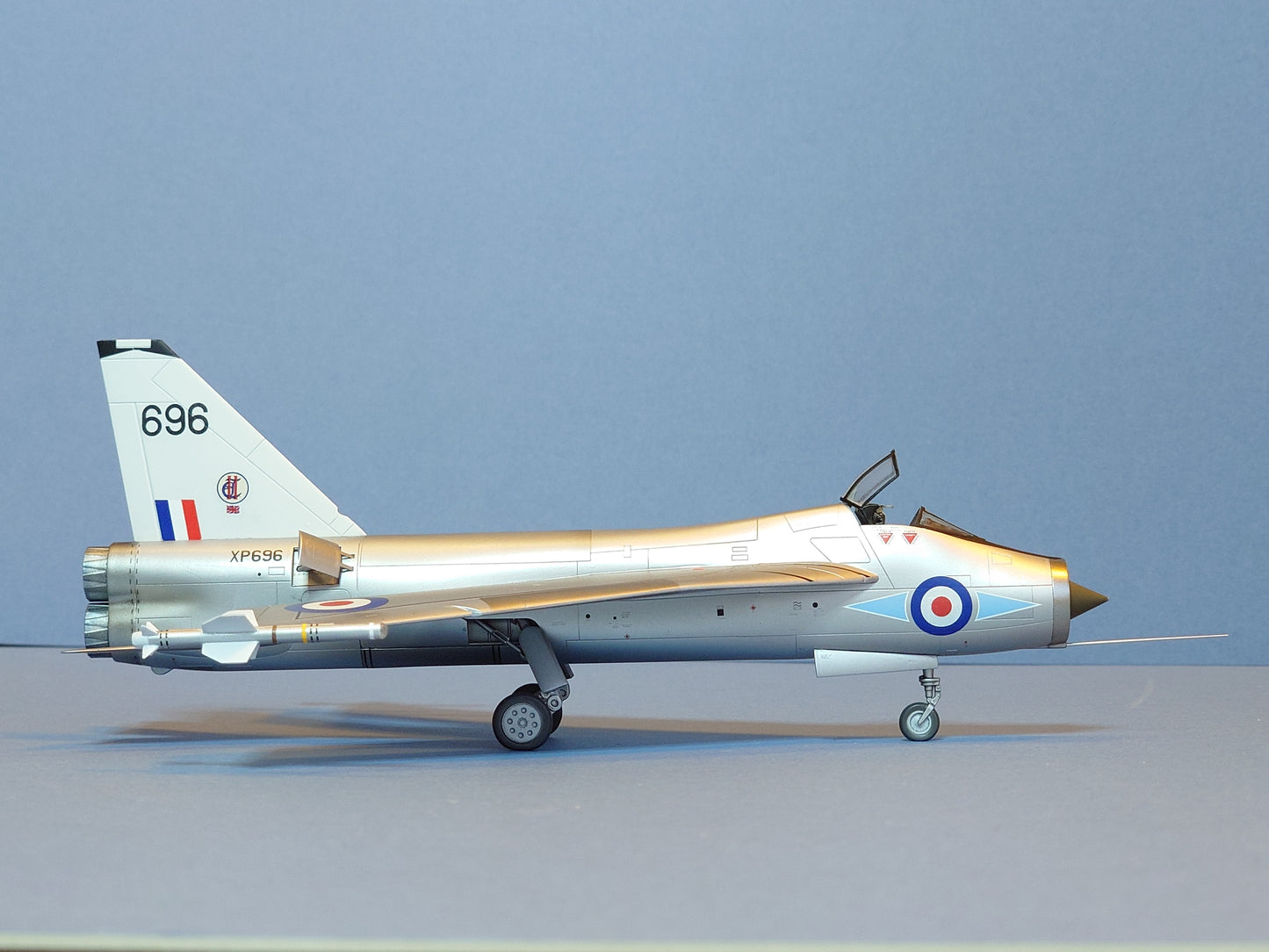1/72 English Electric Lightning P.8 Conversion