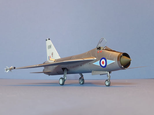 1/72 English Electric Lightning P.8 Conversion